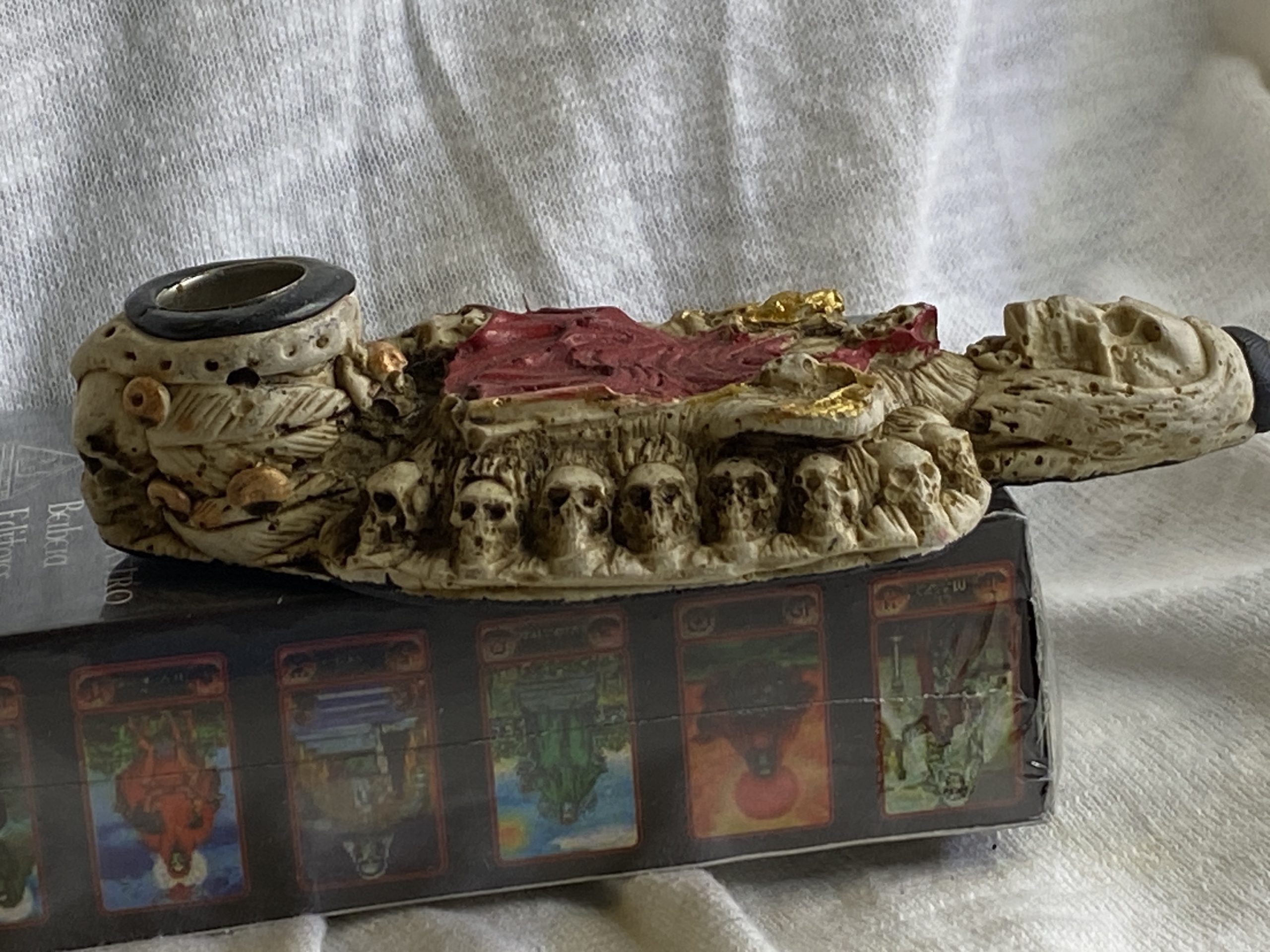 Pipa santa muerte roja