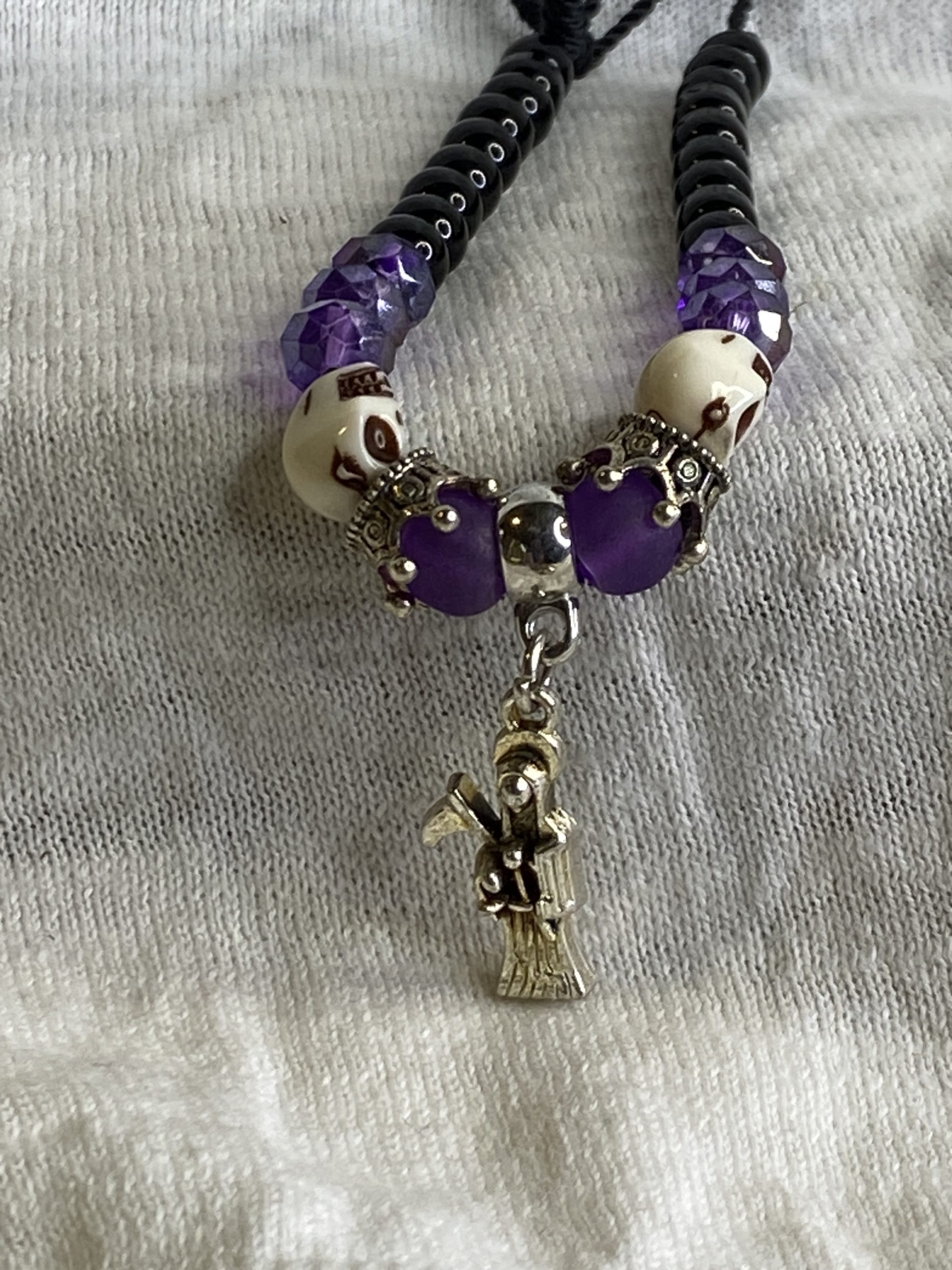 Pulcera Santa muerte morada