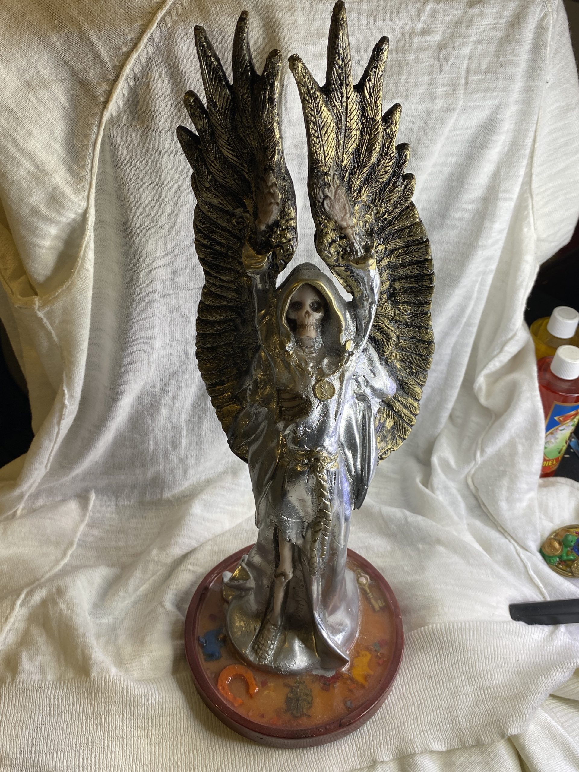 Santa muerte platiada