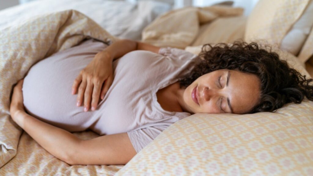 How Pregnant Women Can Improve Their Sleep Quality